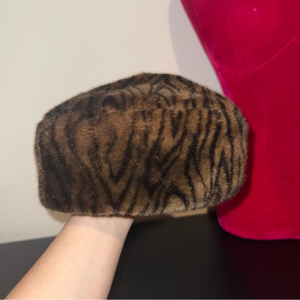 Mob Wife Fur Hat